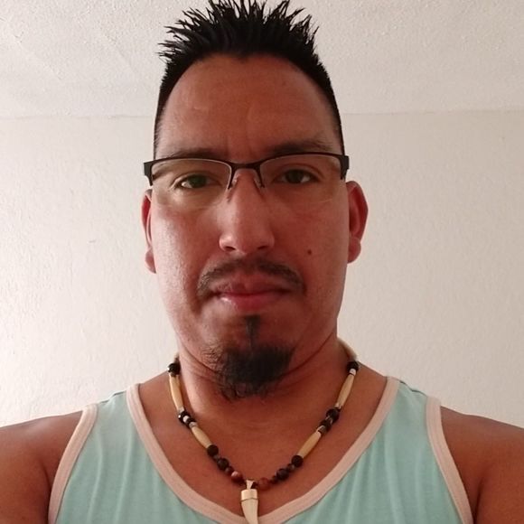 Meet your Posher, Felipe - Picture 1 of 1
